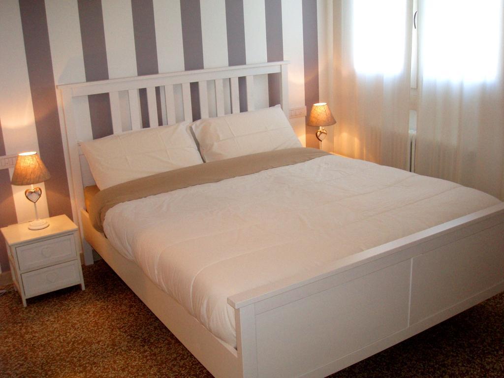 B&B La Porta Rossa Noale Rum bild